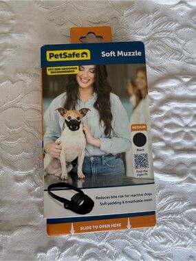 PetSafe Black Soft Muzzle - Breathable Mesh - size medium (7 3/4 - 9 inches)
